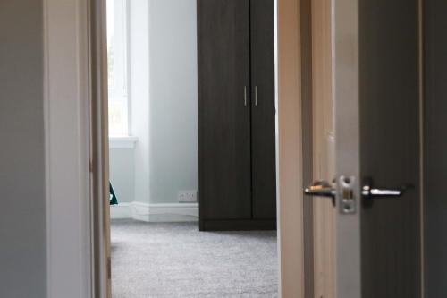 Townend Apartment - image 2