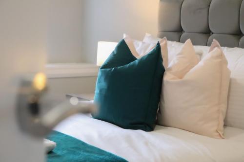 Townend Apartment - image 6