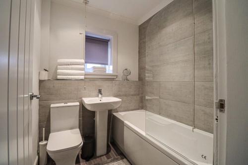Townend Apartment - image 3