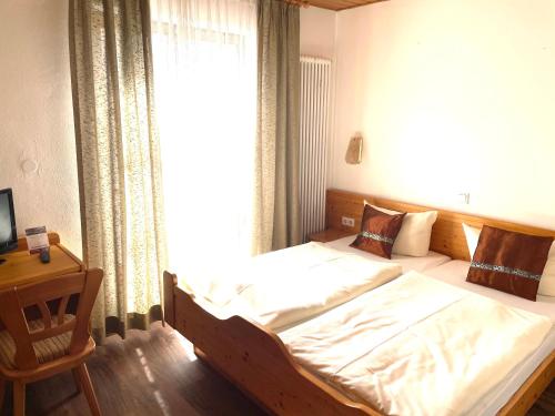 1 queen bed