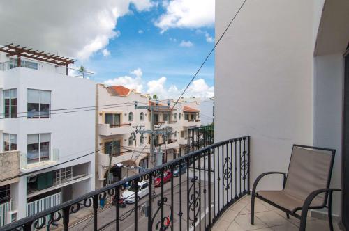Pvt Roof Deck I Fast WiFi I Parking I Walk to Yoga Loft in Playa del Carmen, Mexico