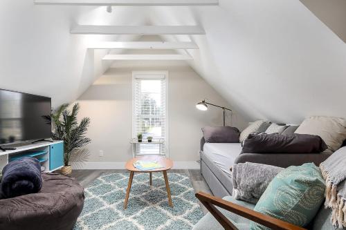 Modern Duplex Downtown AC Walkable in Traverse City, USA