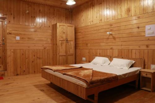 Tirthan Himalayan Holidays