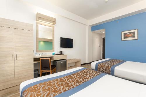 Microtel by Wyndham Mall of Asia