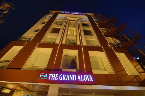 Kamay The Grand Alova