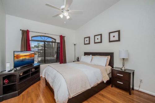 Beautiful Scottsdale Escape Heated Pool, Spa, & Putting Green