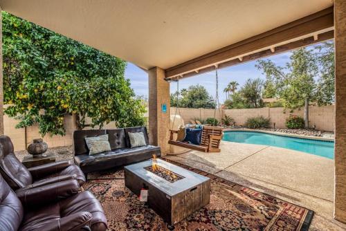 Beautiful Scottsdale Escape with Heated Pool and Spa - image 9