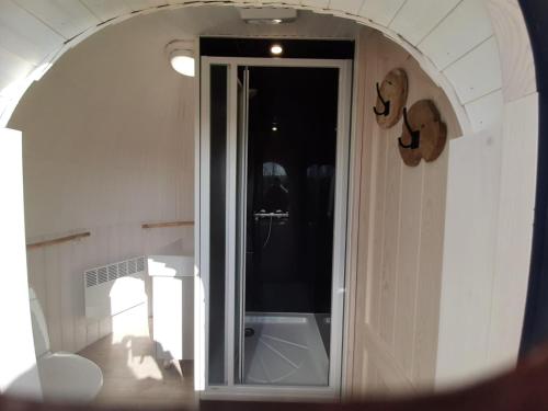 Kamar Mandi, Tiny House De Boet, in Natuurgebied en vlakbij het Strand in Callantsoog