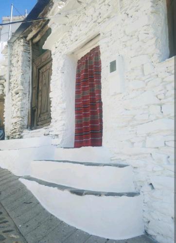  La Maestra in Trevélez