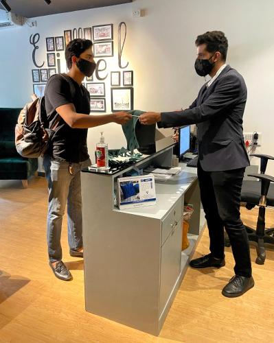 艾菲爾套房酒店 Eiffel Suites