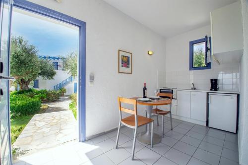 Palatia Village Hotel Apartments - image 3