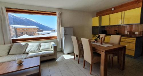 Chalet Breithorn- Perfect for Holiday with Amazing View!