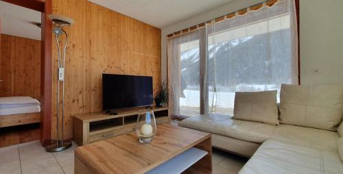 Chalet Breithorn- Perfect for Holiday with Amazing View!