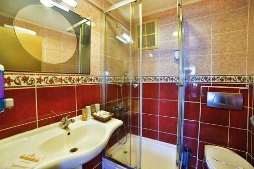 Laleli Emin Hotel - image 10
