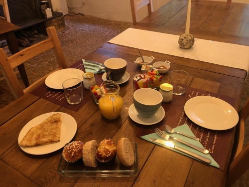 Chambres d'Hotes L'Ostal de Pombonne - 식음료(F&B)