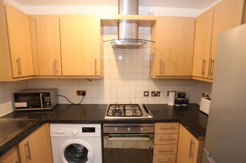 Bridge House Apartment - image 4