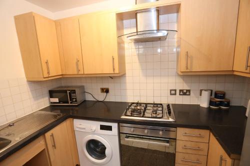 Bridge House Apartment - image 11