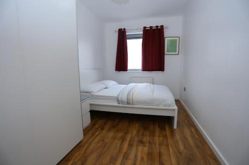 Lovely 2 bed 2 toilet Hill House river view apartment - image 12