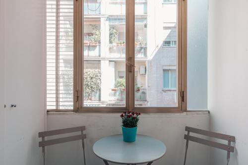 Superior Double Room with Balcony image 10