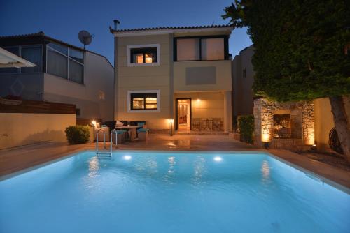  Elegant Villa by B&E in Porto Rafti