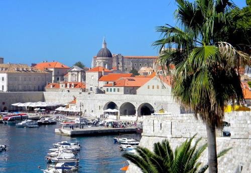 Luxury Villa Miriam with private pool and jet pool near Dubrovnik - image 5