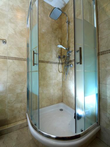 Guest House Dynasty Sochi - image 4