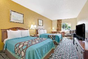 Super 8 By Wyndham Daytona Beach