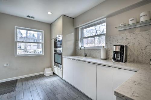 Home with Office and Yard 25 Mi to Downtown Chicago! in Glen Ellyn, USA