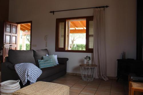 finca son gallina con piscina y jardin en Sa Pobla, ideal para 6 personas