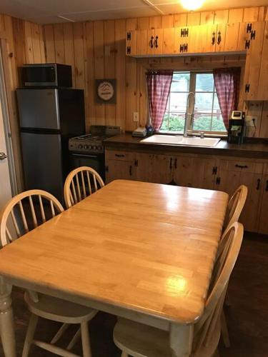 2 bedrooms, 3 beds