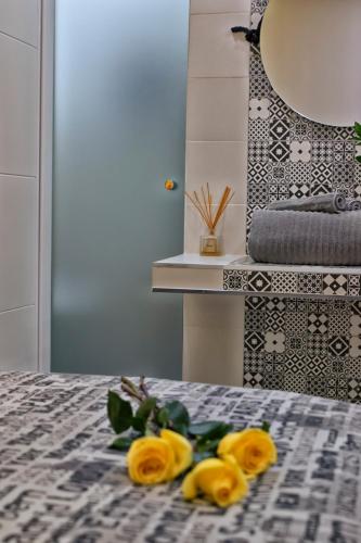 T ホームズ クエンカ