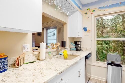 Sea Colony - Southwinds - image 4