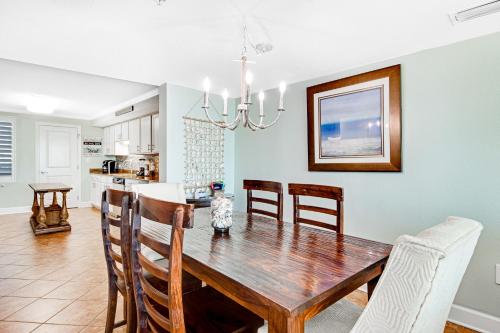 Perdido Towers - E102 - image 4