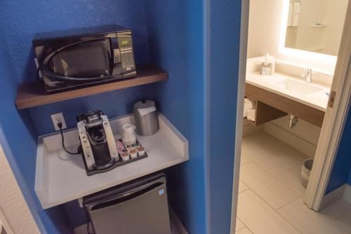 Holiday Inn Express & Suites - Merrillville, an IHG Hotel in Merrillville, USA