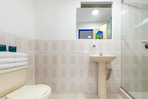 Double Room image 8