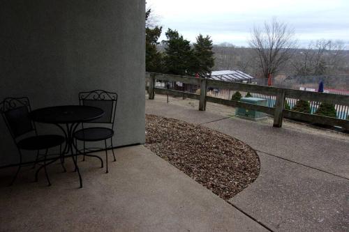 UNIT 124 - STUDIO CONDOMINIUM - main image
