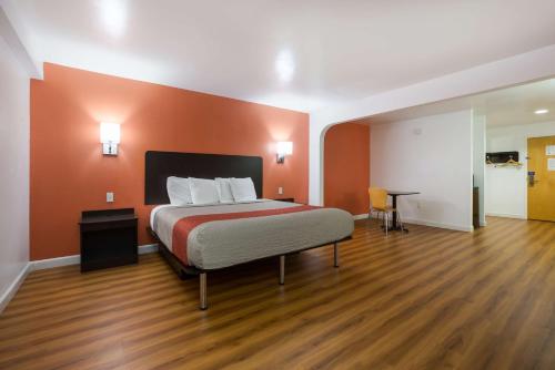 Motel 6 Suwanee, GA - Gwinnett Center in 蘇萬尼