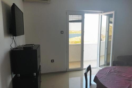 Apartments with a swimming pool Zubovici, Pag - 9365