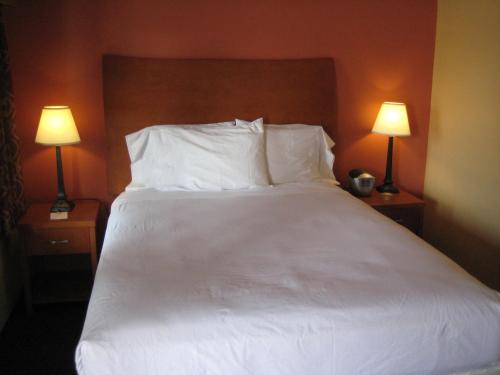 Double Room - Non-Smoking