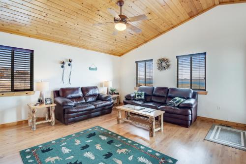 Country Bear Getaway - image 6