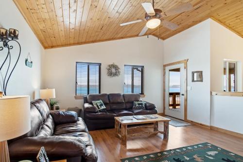 Country Bear Getaway - image 8