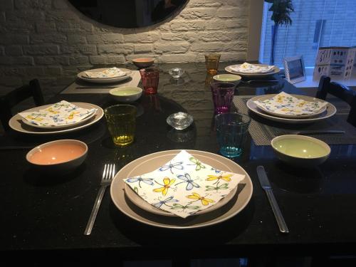 Restaurant, Beach Rose, 1 free parking, 2 min. from beach, jacuzzi in Noordwijk