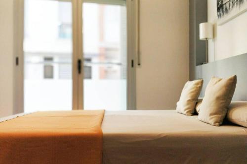  Mazi Apartments City Center in Mataró