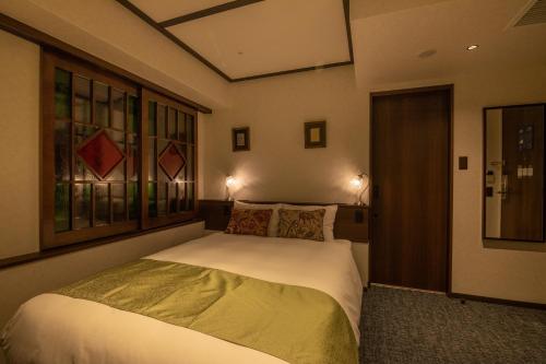 Deluxe Double Room image 3