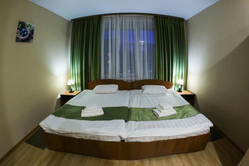 Hotel Globus - image 12