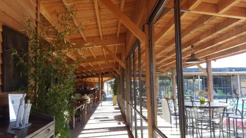 Lodges en Provence - Ecogîtes & Restaurant insolites