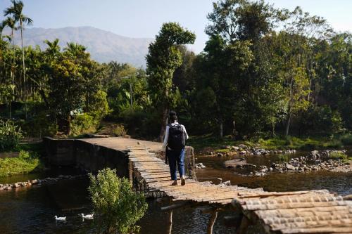 منتجع أجراهارام (Agraharam Resort) in Tholpetty