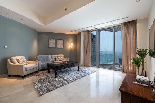 Impeccable 2 Bed with Full Sea and Dubai Eye Views Holiday Home Dubai