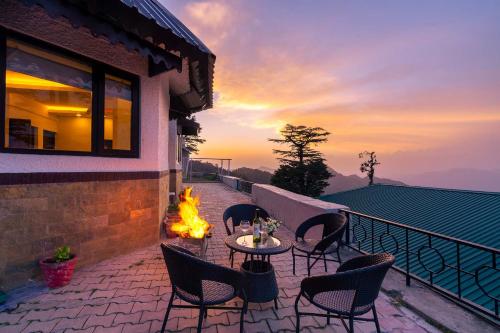 StayVista at Cottage in the Clouds with Heater & Bonfire Mussoorie