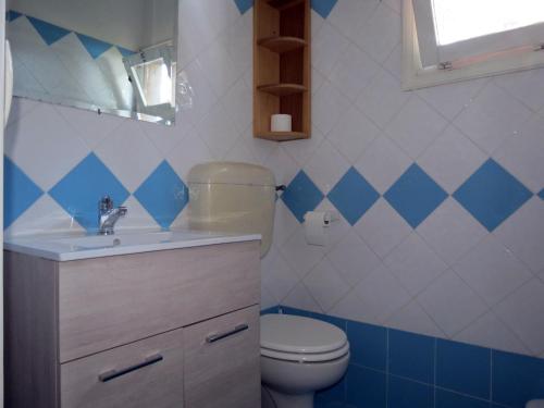 2 bedrooms, 3 beds
